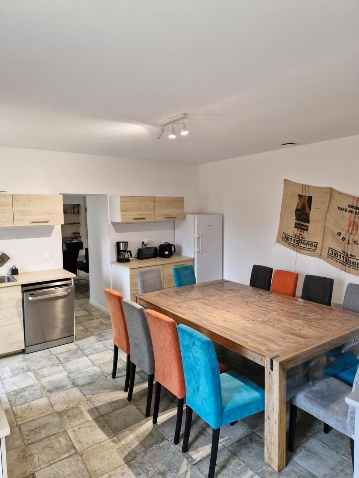 Ferienhaus Les Hamac's 12 Personnes Montravers
